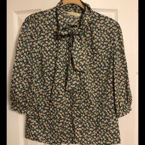 Vintage floral pussy bow blouse🌼🌼🌼